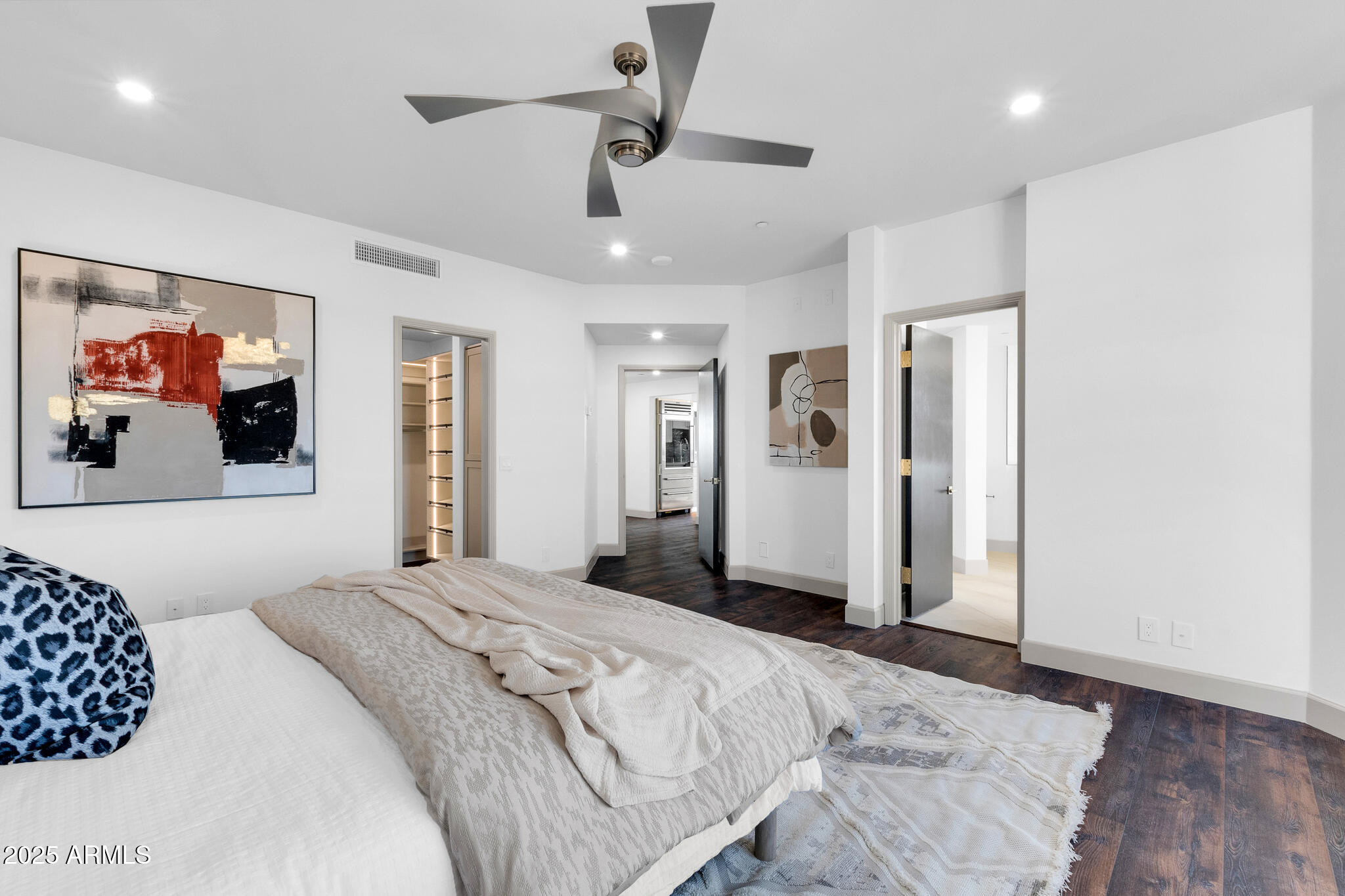 1040 East Osborn Road, Unit 1004 Phoenix, AZ 85014 - Photo 27 of 60 1040 E Osborn unit 1004-26