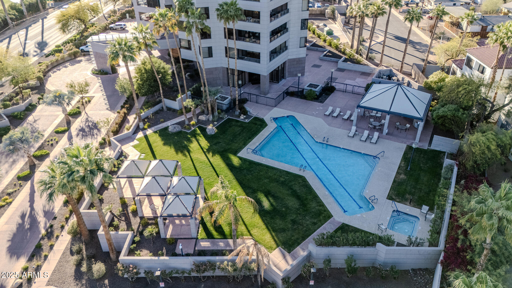 1040 East Osborn Road, Unit 1004 Phoenix, AZ 85014 - Photo 48 of 60 1040 E Osborn Drone Twilight-26