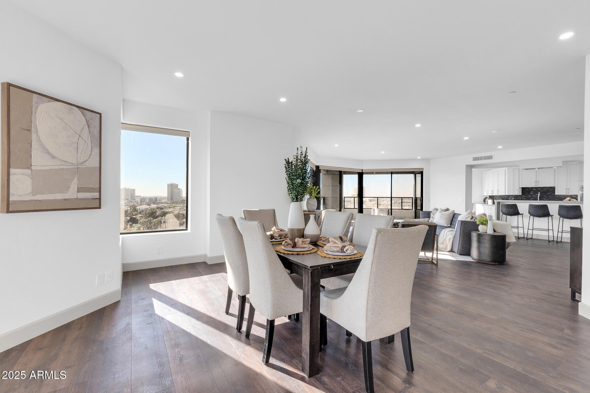 1040 East Osborn Road, Unit 1004 Phoenix, AZ 85014 - Photo 5 of 60 1040 E Osborn unit 1004-9