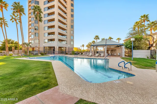 $1,250,000 | 1040 East Osborn Road, Unit 1004, Phoenix, AZ 85014
