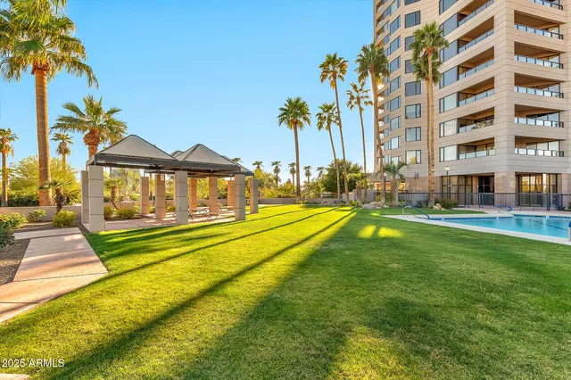 $1,250,000 | 1040 East Osborn Road, Unit 1004, Phoenix, AZ 85014