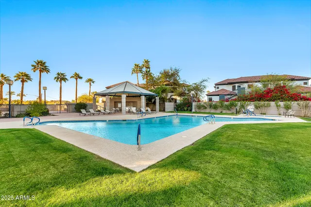 $1,250,000 | 1040 East Osborn Road, Unit 1004, Phoenix, AZ 85014
