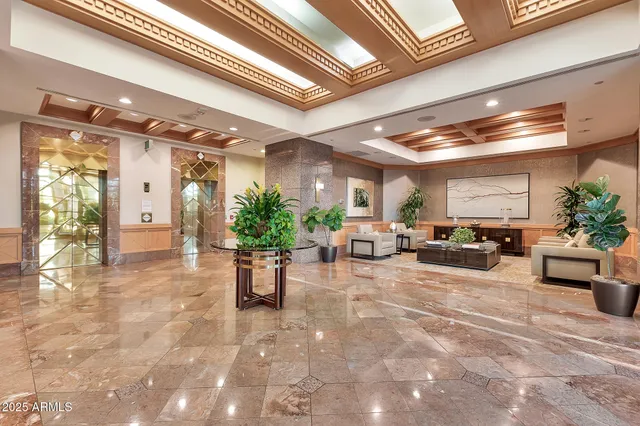 $1,250,000 | 1040 East Osborn Road, Unit 1004, Phoenix, AZ 85014