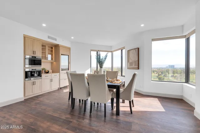 $1,250,000 | 1040 East Osborn Road, Unit 1004, Phoenix, AZ 85014