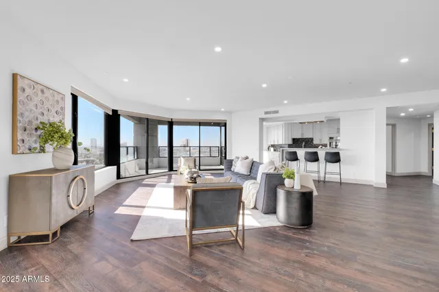 $1,250,000 | 1040 East Osborn Road, Unit 1004, Phoenix, AZ 85014