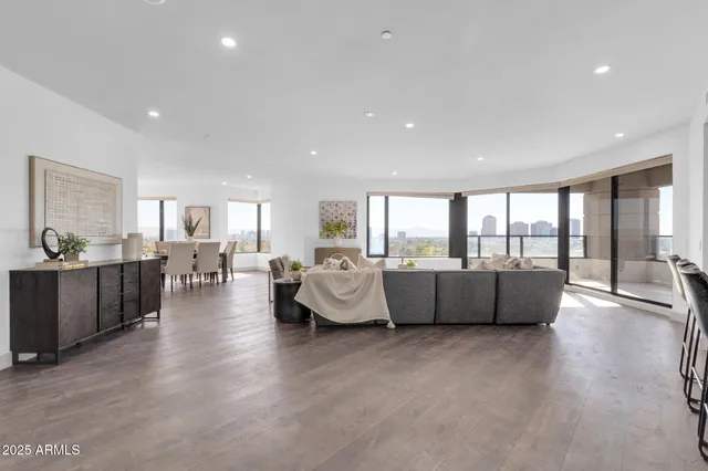 $1,250,000 | 1040 East Osborn Road, Unit 1004, Phoenix, AZ 85014