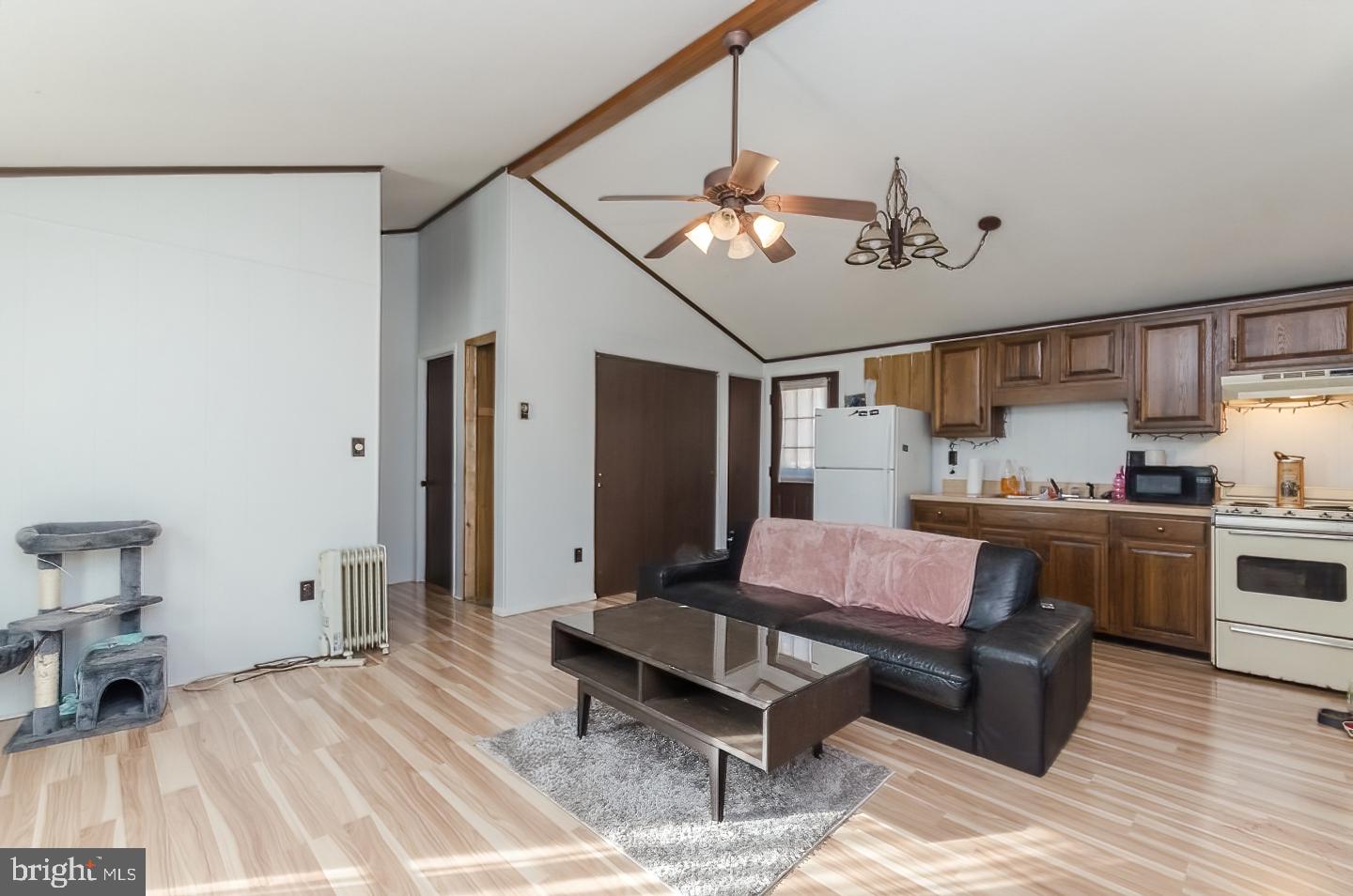 137 Walden Road Hedgesville, WV 25427 - Photo 5 of 28