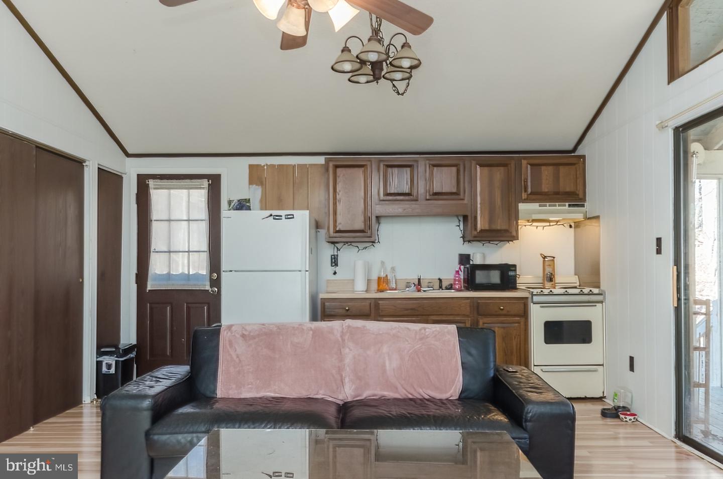 137 Walden Road Hedgesville, WV 25427 - Photo 8 of 28