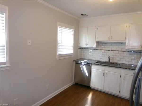 $1,695 | 3915 Valley Court, Winston-Salem, NC 27106