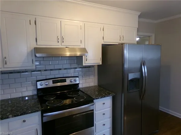 $1,695 | 3915 Valley Court, Winston-Salem, NC 27106