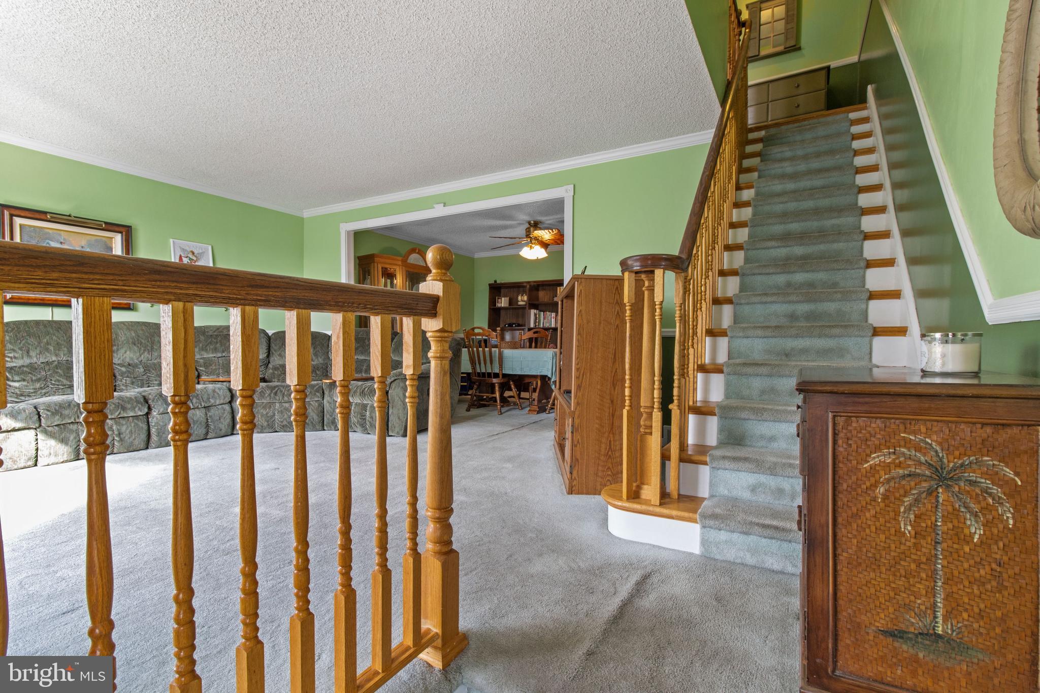 10222 Kilburn Road Philadelphia, PA 19114 - Photo 3 of 38 Gallery Image 3