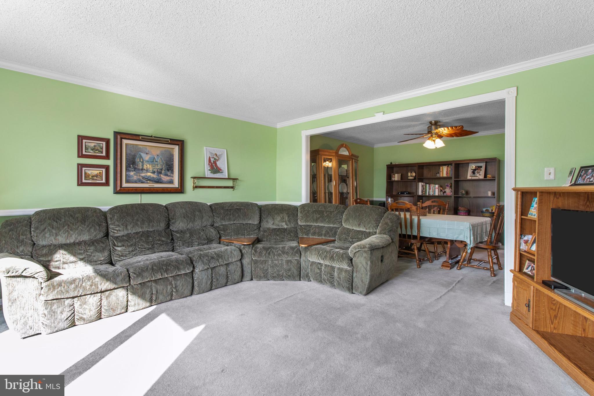 10222 Kilburn Road Philadelphia, PA 19114 - Photo 7 of 38 Gallery Image 7