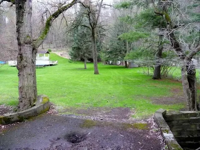 $1,200 | 1132 Clifton Road, Bethel Park, PA 15102