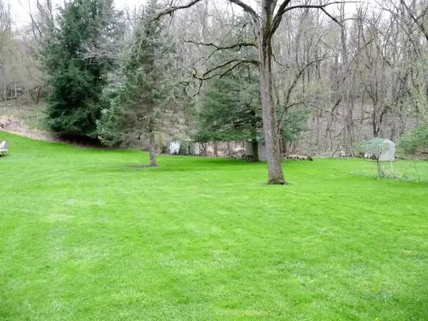 $1,200 | 1132 Clifton Road, Bethel Park, PA 15102