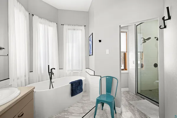 $989,000 | 390 Crosby Road, Cloquet, MN 55720