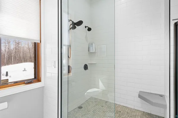 $989,000 | 390 Crosby Road, Cloquet, MN 55720