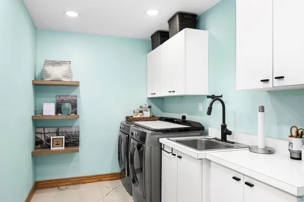 $989,000 | 390 Crosby Road, Cloquet, MN 55720