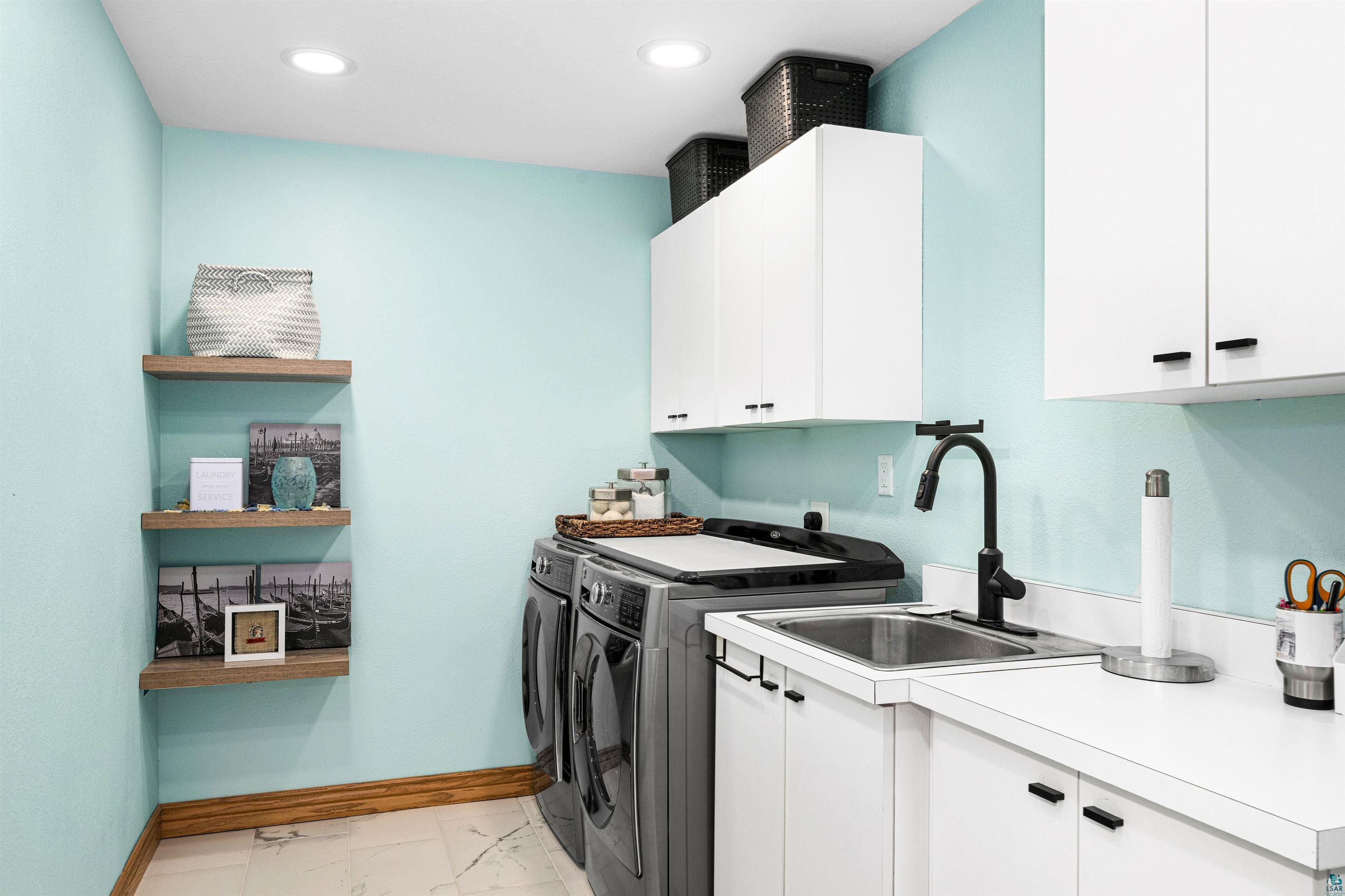 390 Crosby Road Cloquet, MN 55720 - Photo 25 of 42 Laundry