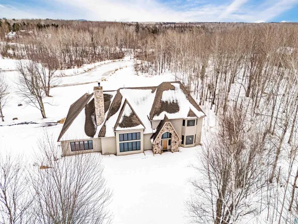 $989,000 | 390 Crosby Road, Cloquet, MN 55720