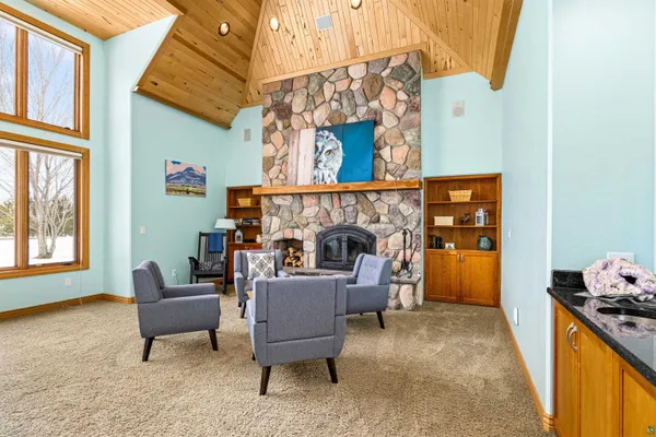 $989,000 | 390 Crosby Road, Cloquet, MN 55720