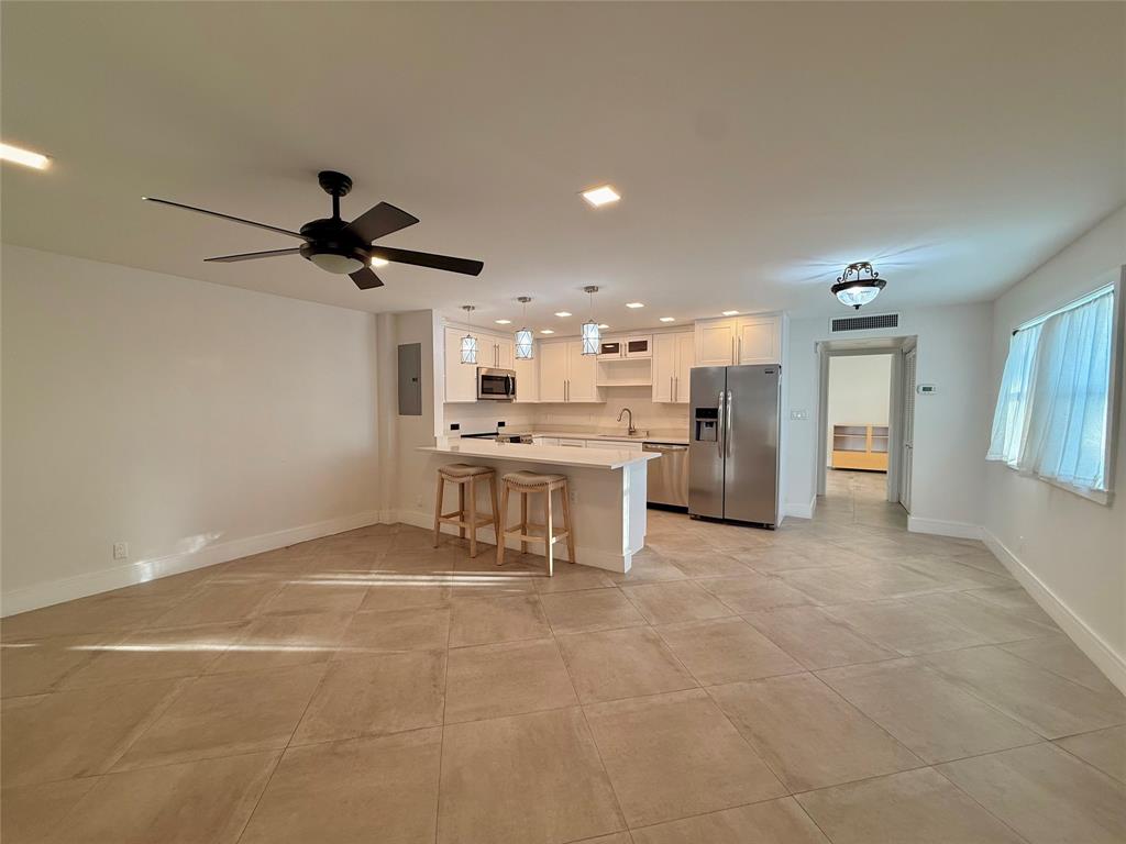 195 Flanders A, Unit 195 Delray Beach, FL 33484 - Photo 6 of 41