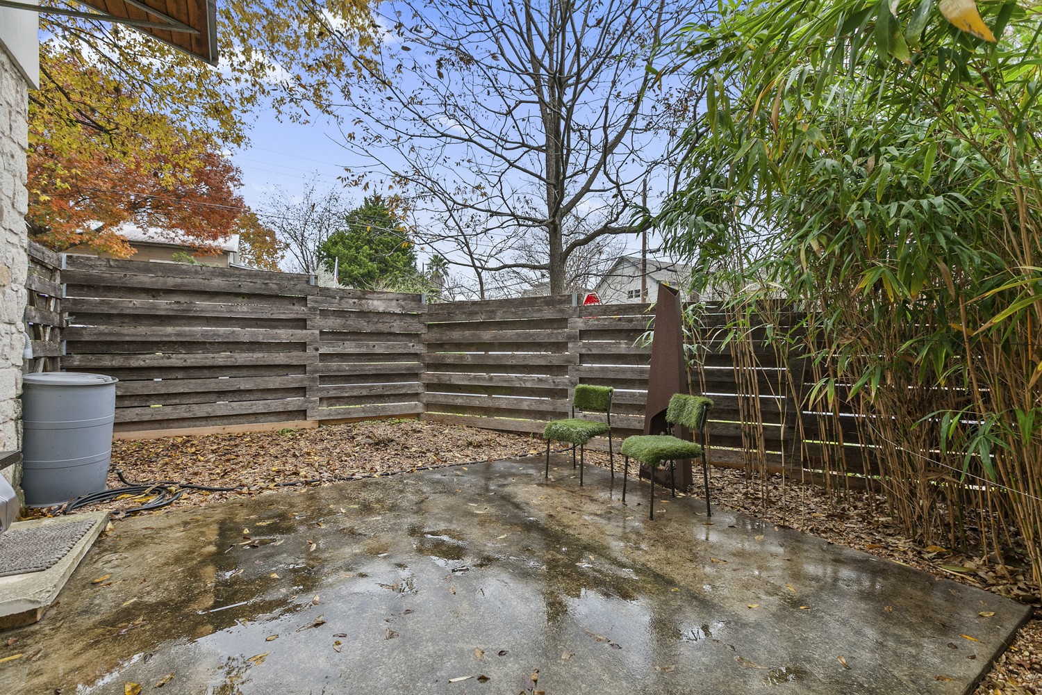 805 Cumberland Road, Unit B Austin, TX 78704 - Photo 32 of 37 a view of outdoor space with deck