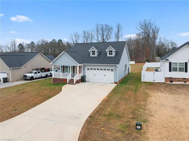 $334,000 | 114 Brooke Ridge Drive, Thomasville, NC 27360