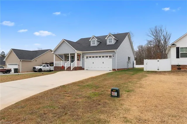 $334,000 | 114 Brooke Ridge Drive, Thomasville, NC 27360