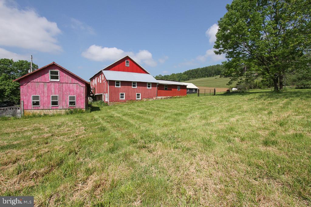 16 Old State Road Boyertown, PA 19512 - Photo 29 of 39 Gallery Image 29