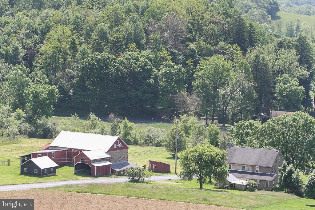 16 Old State Road Boyertown, PA 19512 - Photo 38 of 39 Gallery Image 38