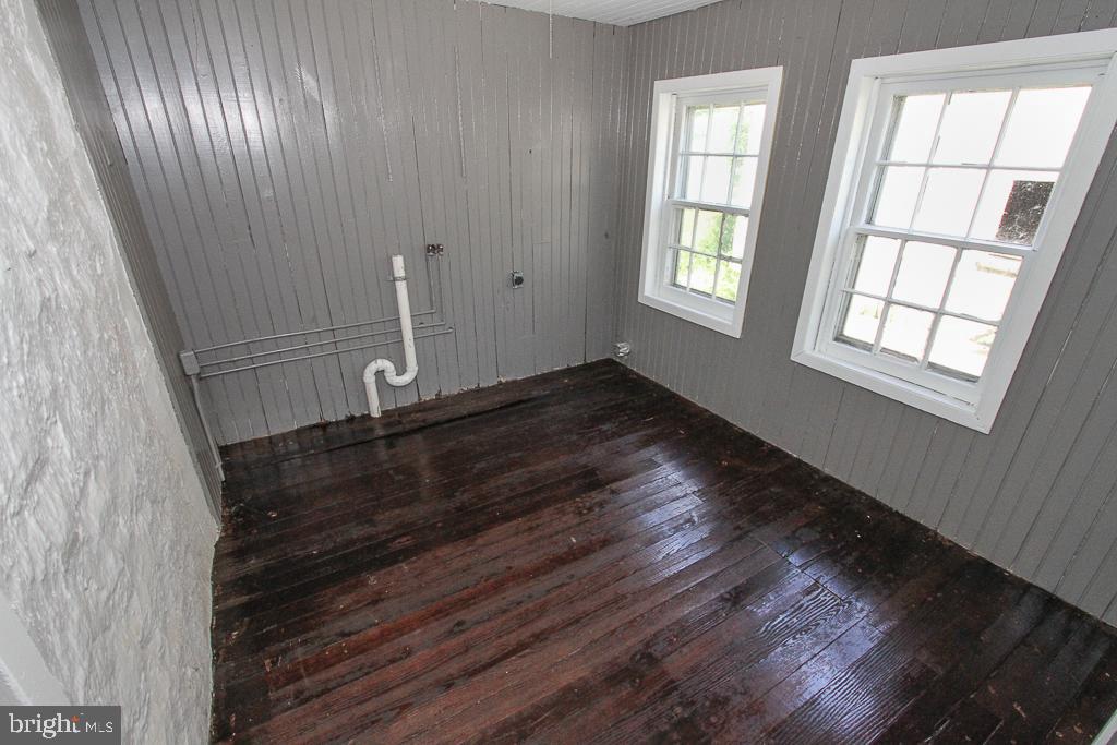 16 Old State Road Boyertown, PA 19512 - Photo 5 of 39 Right side first floor laundry