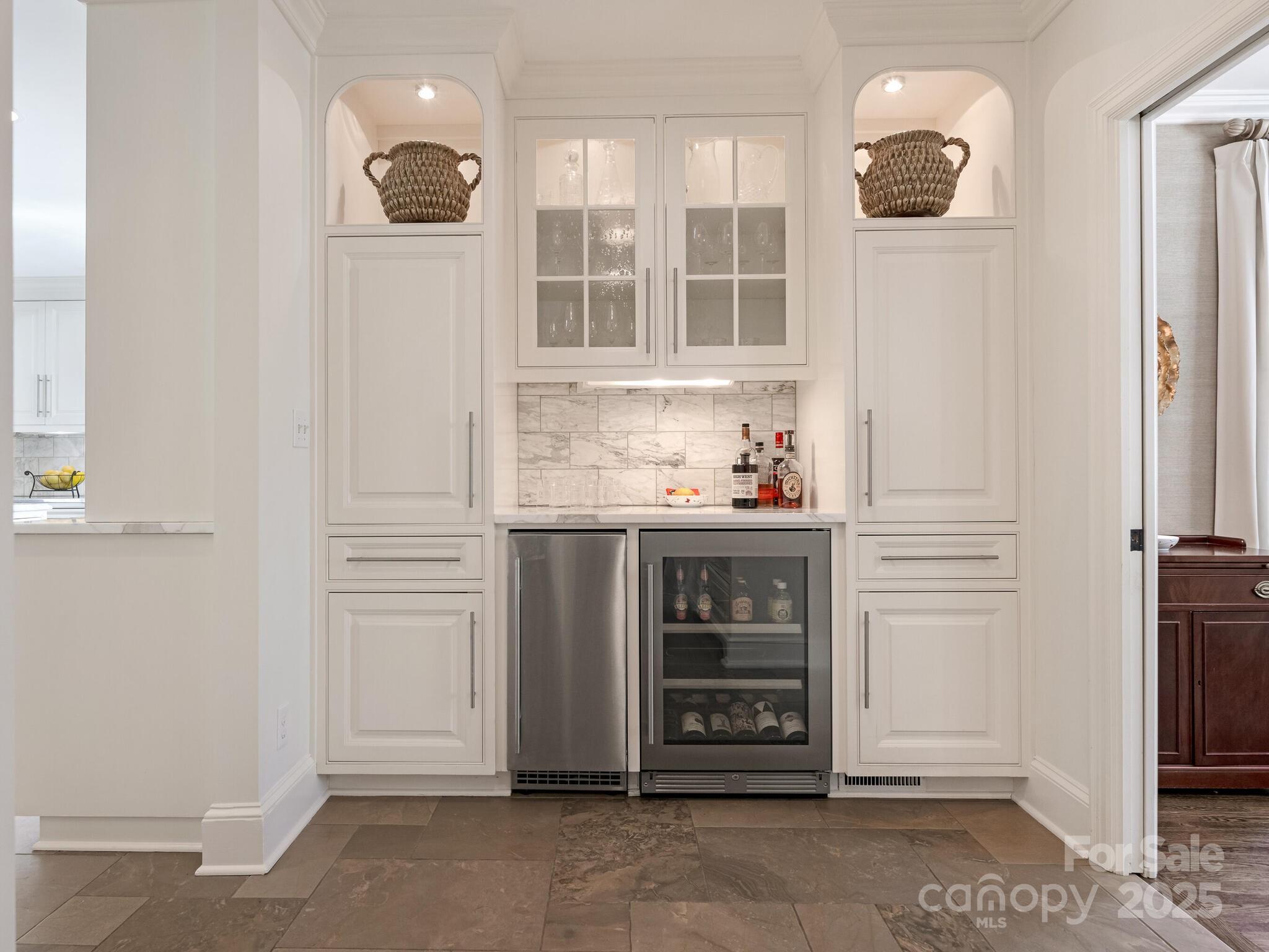1600 South Wendover Road Charlotte, NC 28211 - Photo 11 of 48 Gallery Image 11