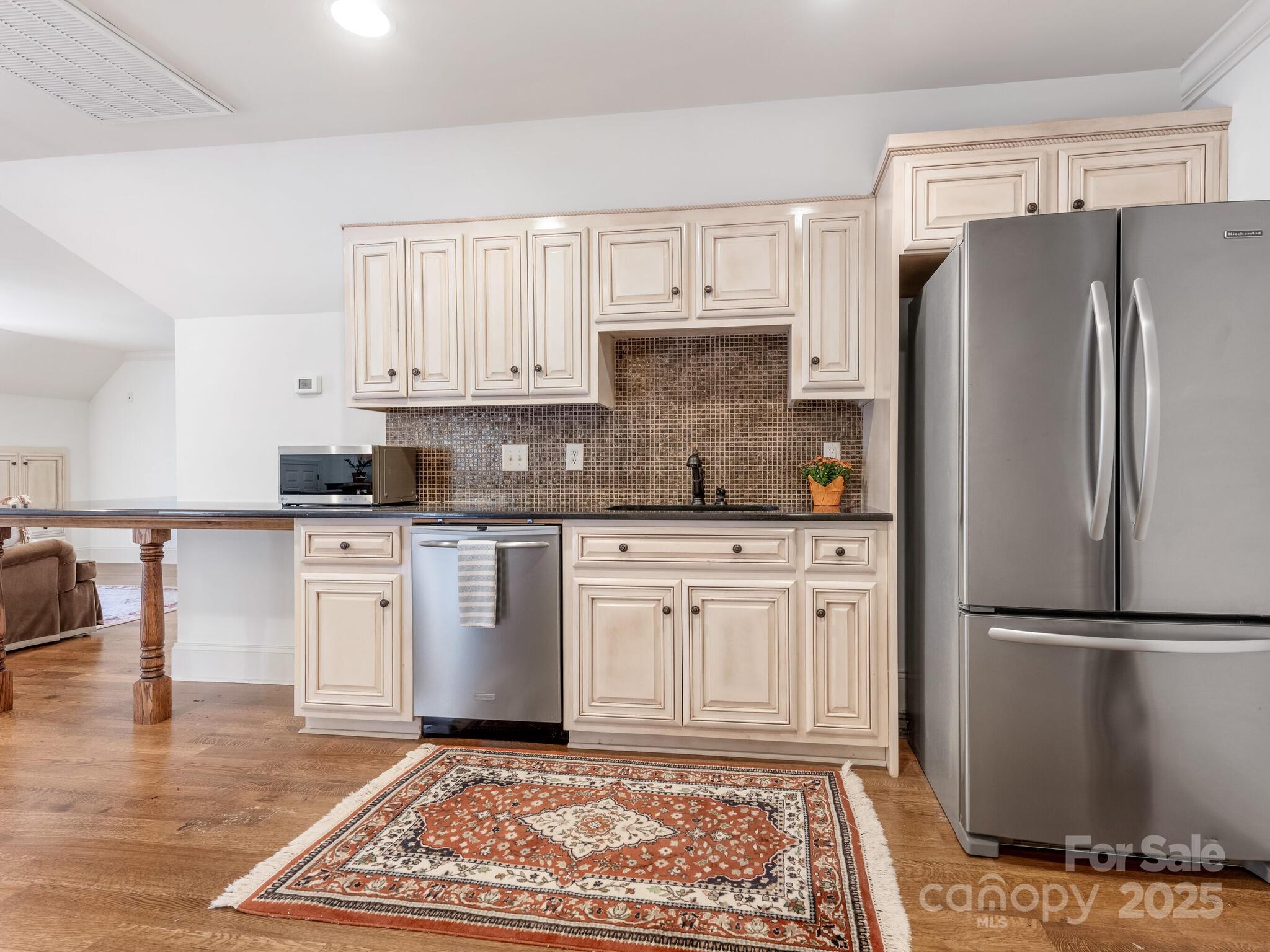 1600 South Wendover Road Charlotte, NC 28211 - Photo 46 of 48 Gallery Image 46