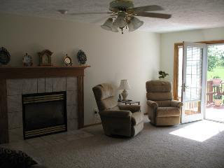 258 Rr 4 (lee) Clinton, IL 61727 - Photo 7 of 10