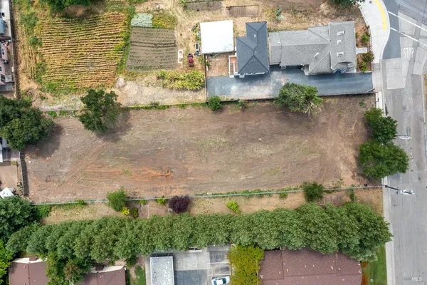 $460,000 | 107 South Street, Cloverdale, CA 95425