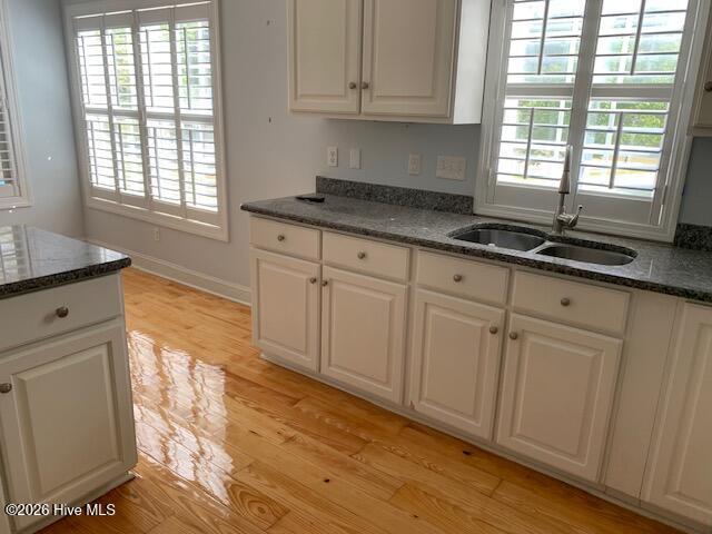 97 Woodbury Road Elizabethtown, NC 28337 - Photo 23 of 26 New floors throughout Primary level