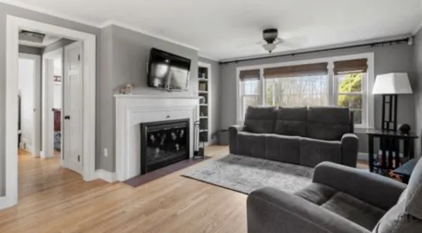 $499,000 | 4 Karen Ann Drive, Smithfield, RI 02917