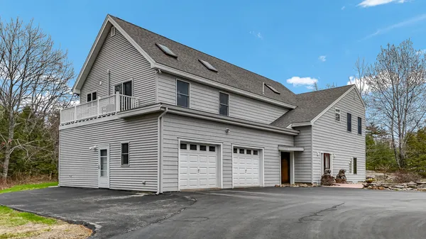 $829,000 | 14 Cal Vista Drive, Dayton, ME 04005