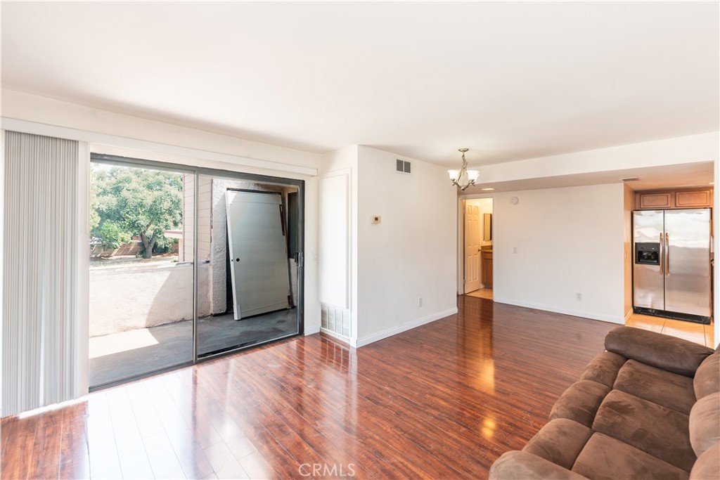 1317 Massachusetts Avenue, Unit 202 Riverside, CA 92507 - Photo 7 of 30