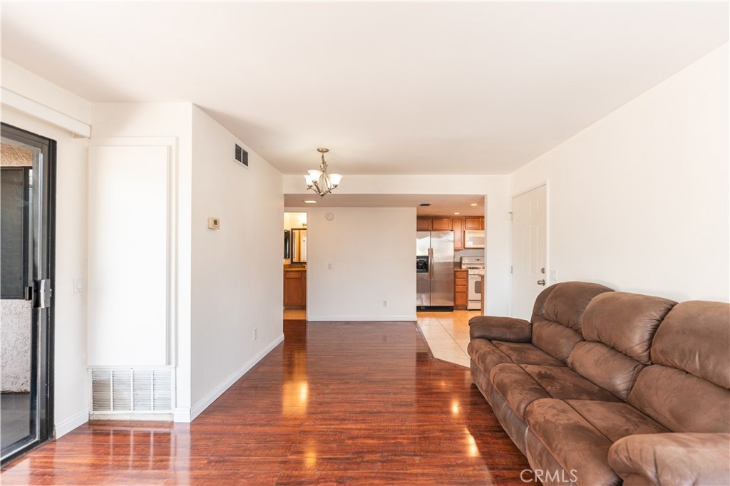 1317 Massachusetts Avenue, Unit 202 Riverside, CA 92507 - Photo 8 of 30