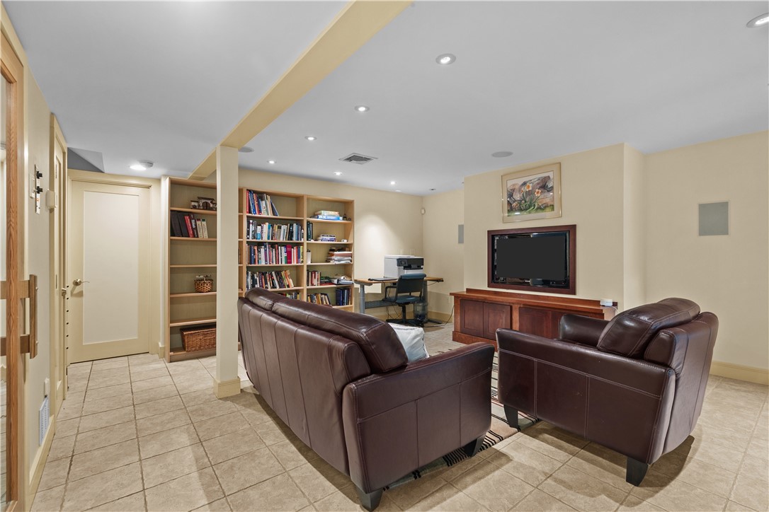 33 Pratt Street Providence, RI 02906 - Photo 33 of 48
