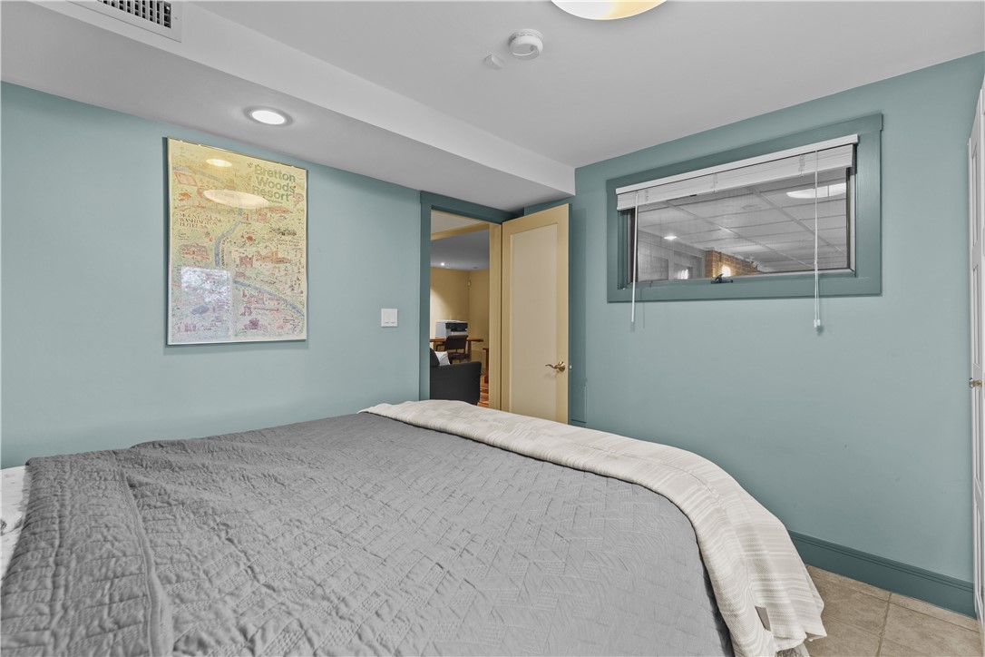 33 Pratt Street Providence, RI 02906 - Photo 37 of 48