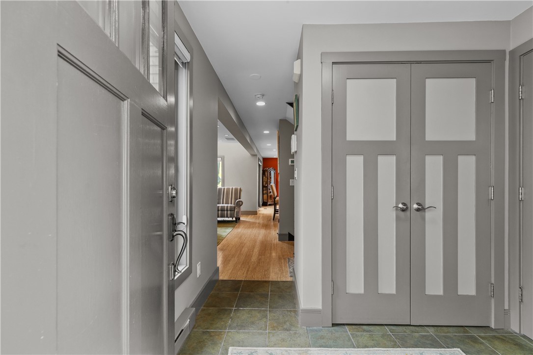 33 Pratt Street Providence, RI 02906 - Photo 5 of 48