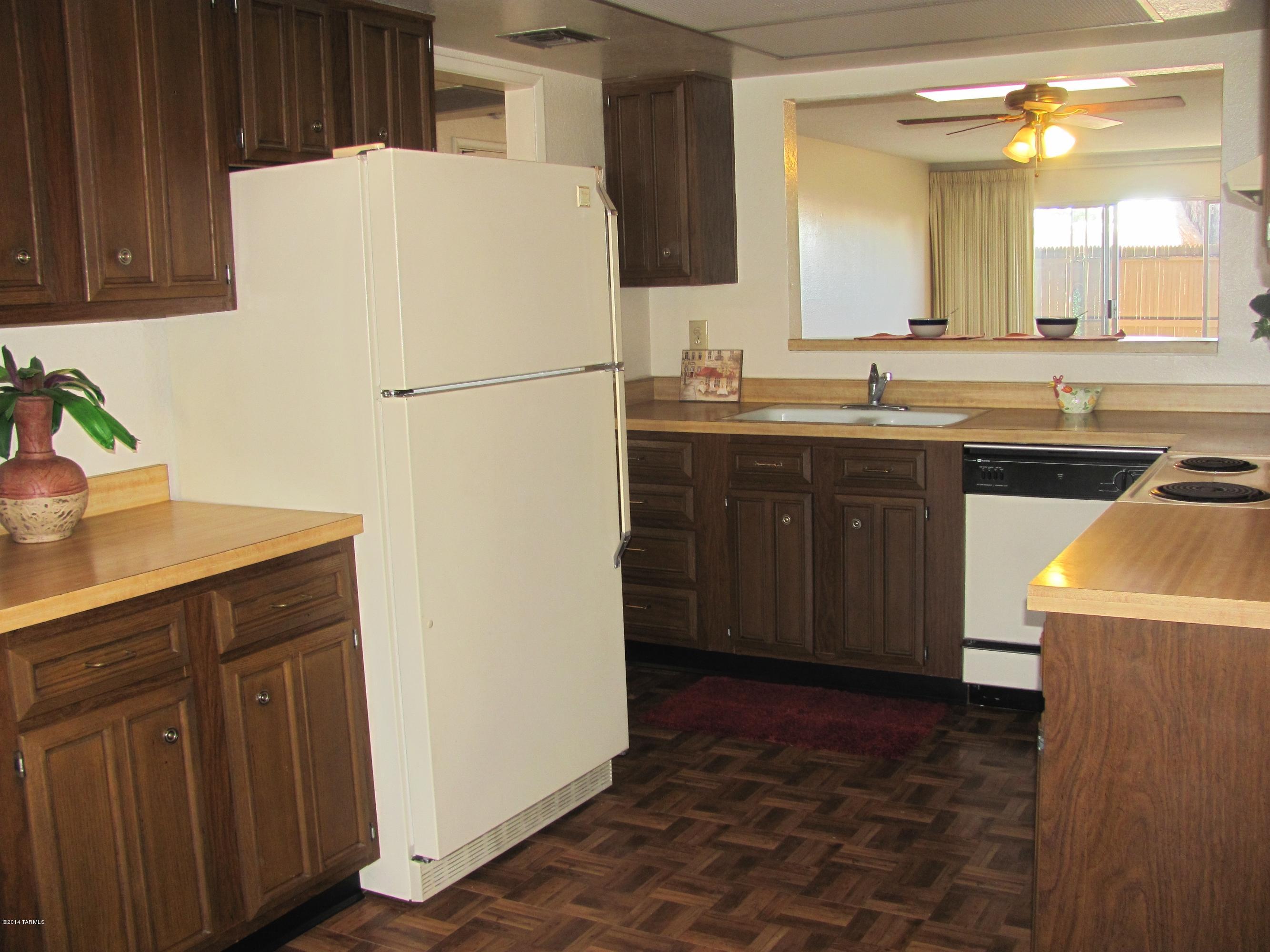 2525 East Prince Road, Unit 34 Tucson, AZ 85716 - Photo 3 of 11 Gallery Image 3