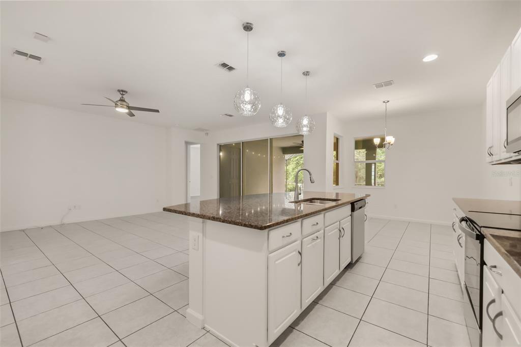 1078 Castlevecchio Loop Orlando, FL 32825 - Photo 8 of 43