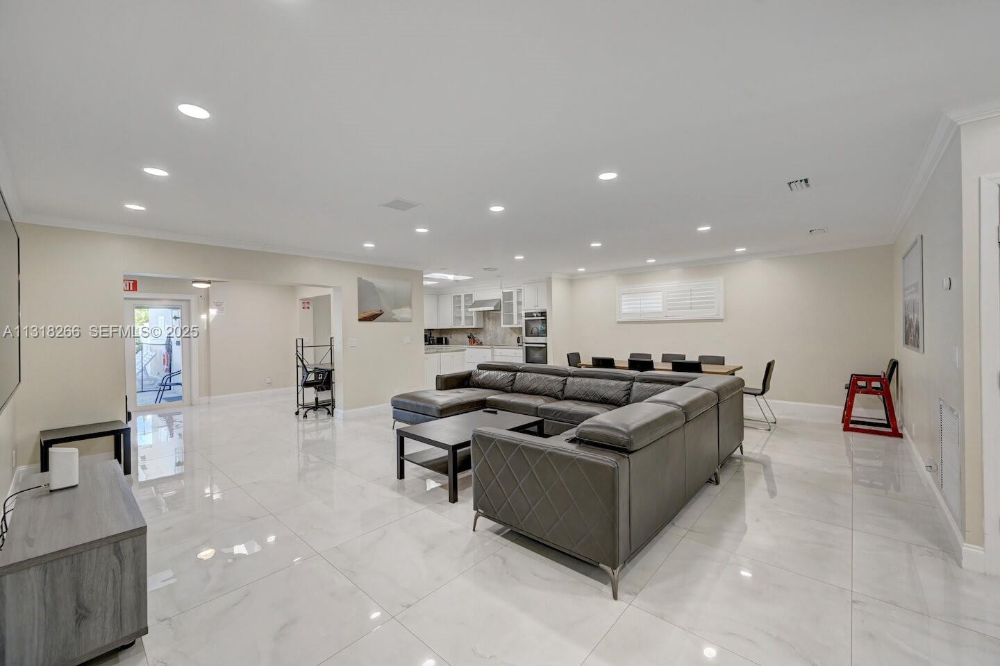 1311 Rodman Street Hollywood, FL 33019 - Photo 20 of 42