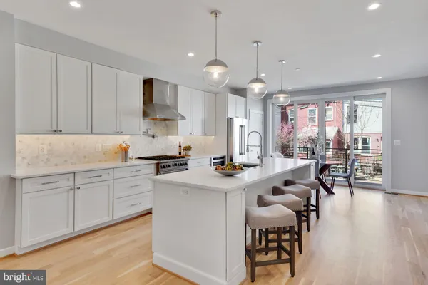 $4,000 | 731 Park Road Northwest, Unit A, Washington, DC 20010