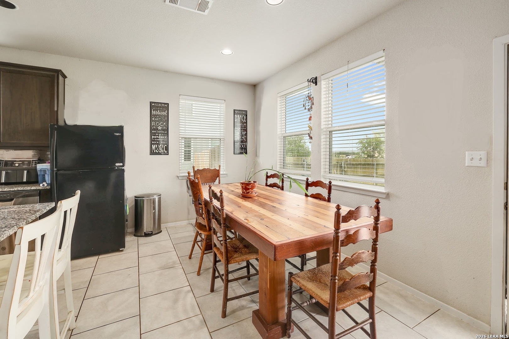 204 West Point Way Elgin, TX 78621 - Photo 10 of 20 Gallery Image 10