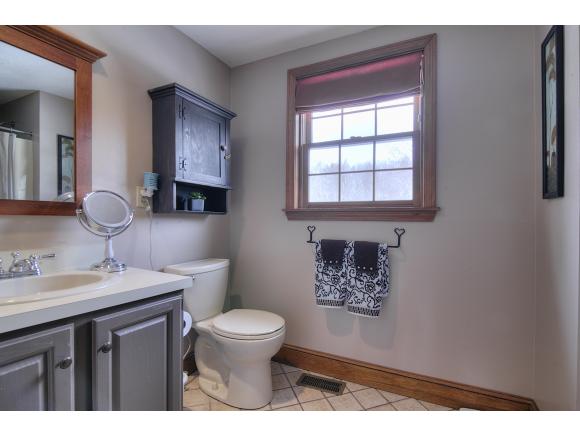 141 South Road Kensington, NH 03833 - Photo 19 of 34 Gallery Image 19