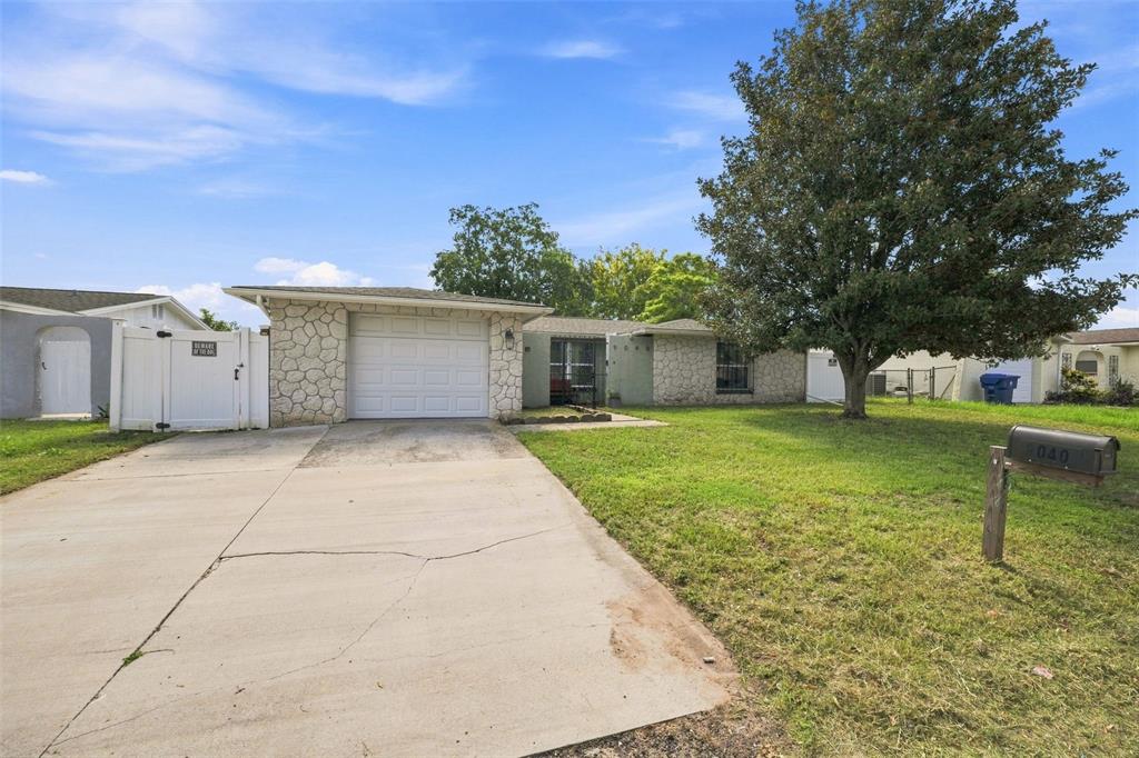 9040 Crabtree Lane Port Richey, FL 34668 - Photo 3 of 30 Gallery Image 3